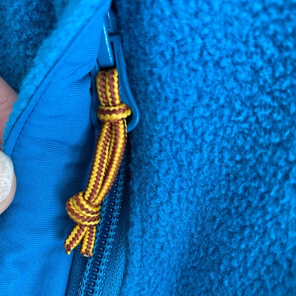 L.L. Bean Blue Fleece Pullover Sweatshirt - Picture 4 of 4